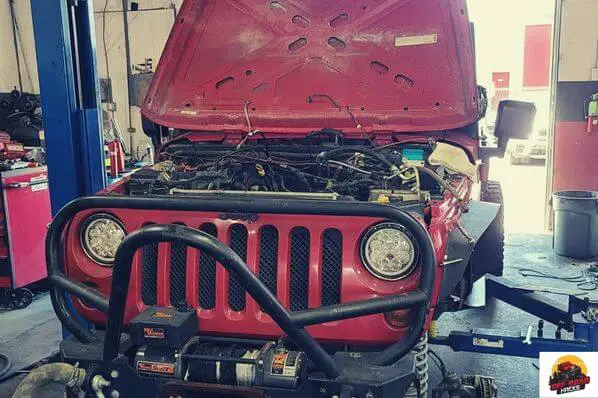 Jeep Wrangler Engine Knocking Noise When Accelerating: Why & How to Fix