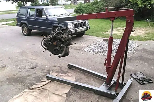 How Much Does A Jeep 4.0 Engine Weigh